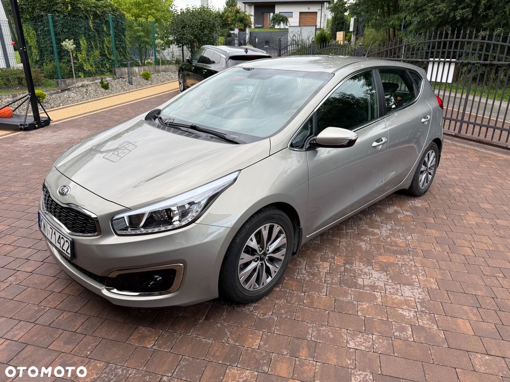 Kia Ceed 1.6 GDI L - 6