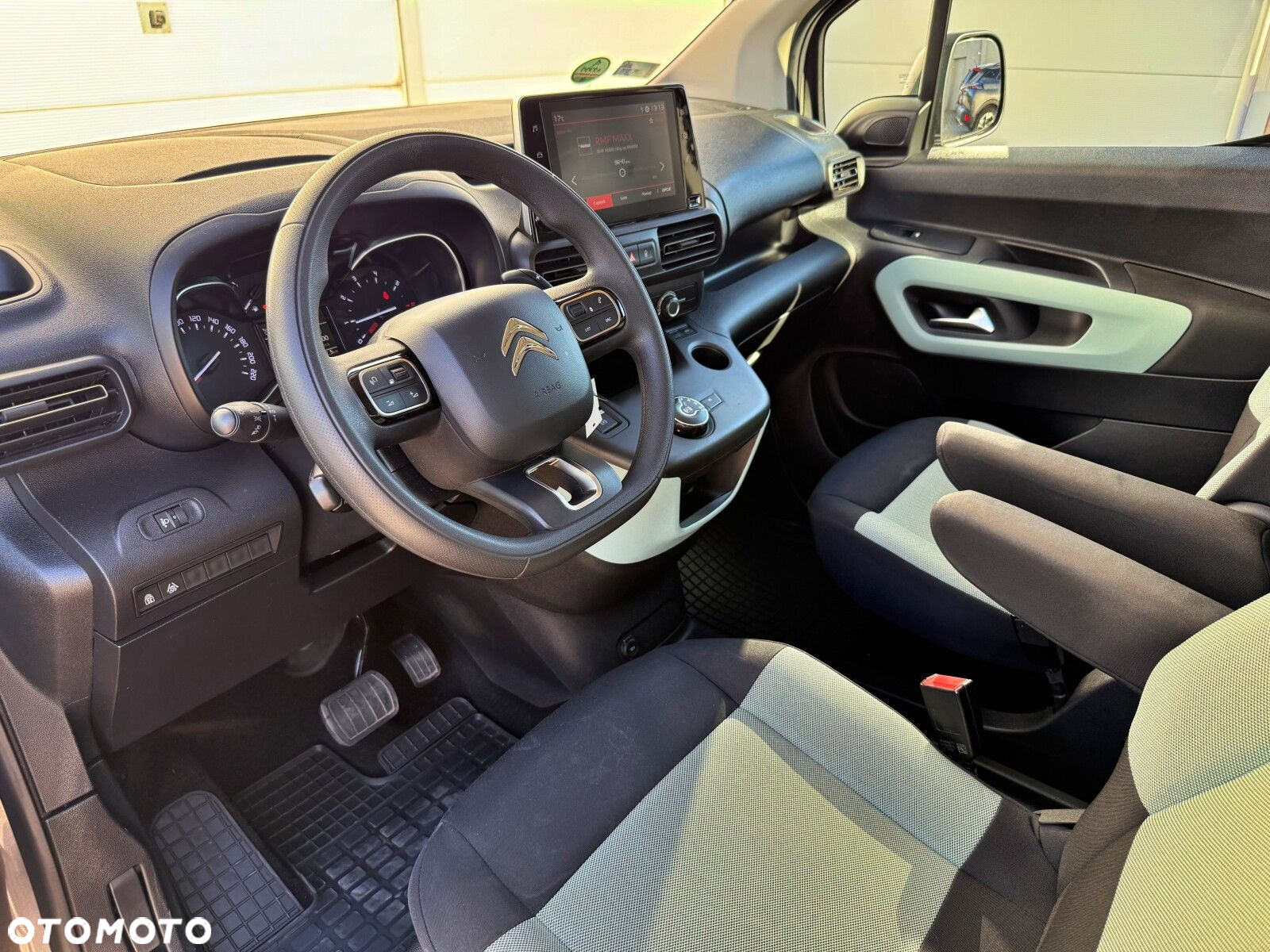 Citroën Berlingo M 1.2 PureTech Feel S&S - 11