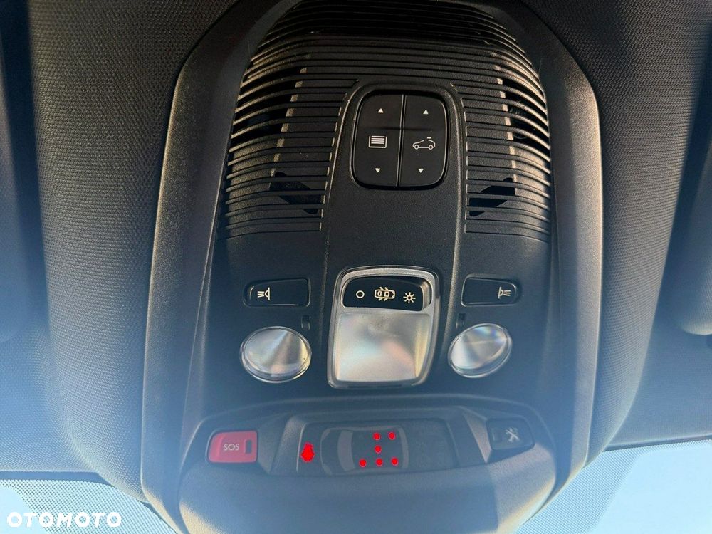 Peugeot 5008 - 26