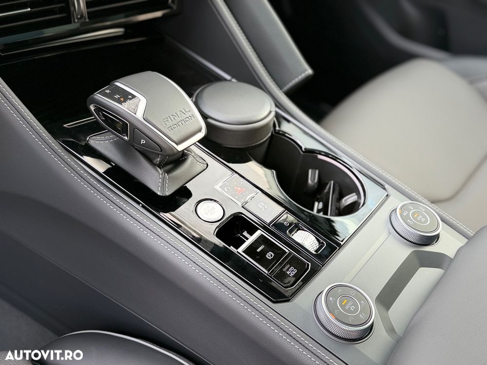 Volkswagen Touareg V6 TDI R-Style - 14
