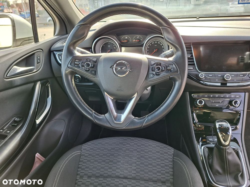 Opel Astra 1.6 CDTI Dynamic S&S - 18