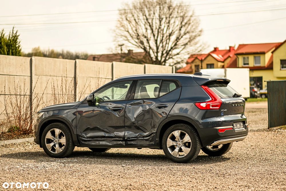 Volvo XC 40 T2 Core - 22