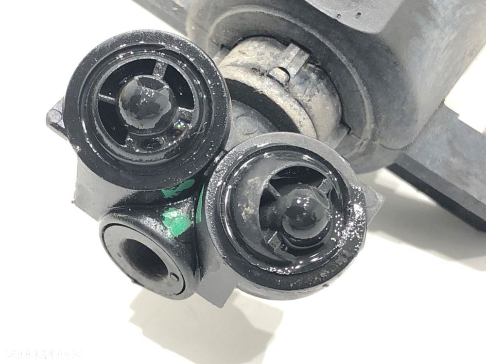 SPRYSKIWACZ REFLEKTORA PRAWY PRZÓD - 509.00 PLN - FIAT CROMA (194_) 2005 - 2022 1.9 D Multijet - 3