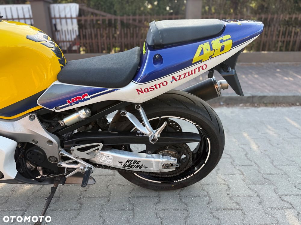 Honda CBR - 28