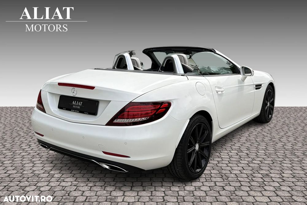 Mercedes-Benz SLC - 6