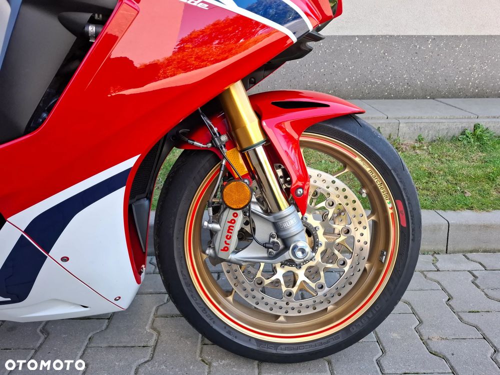 Honda CBR - 24