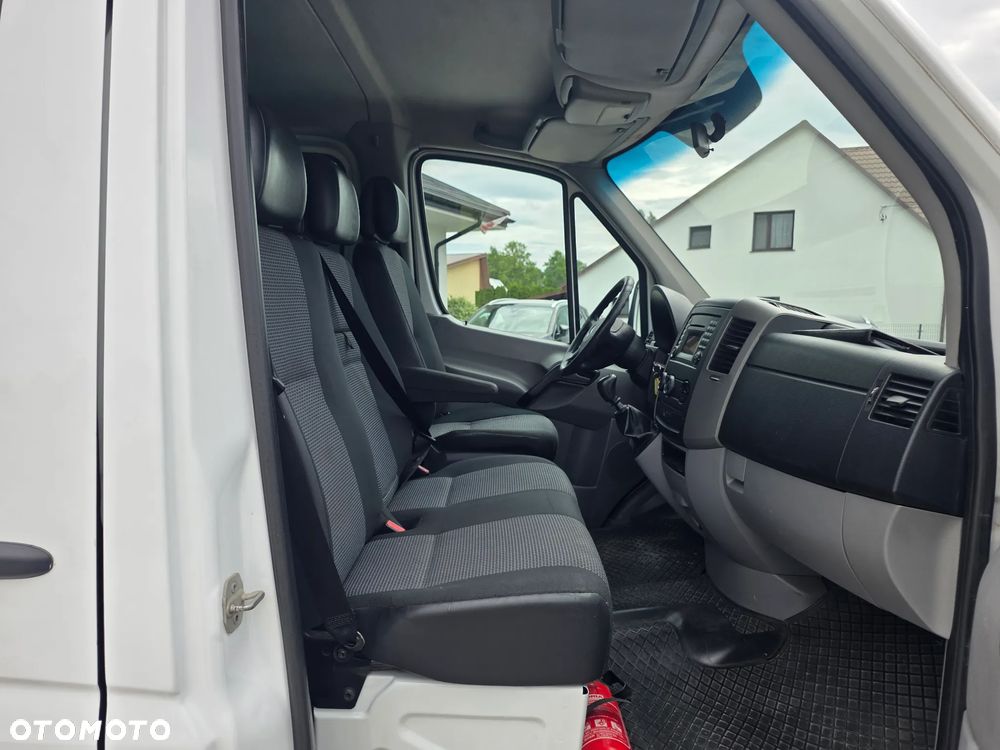 Mercedes-Benz Sprinter - 7