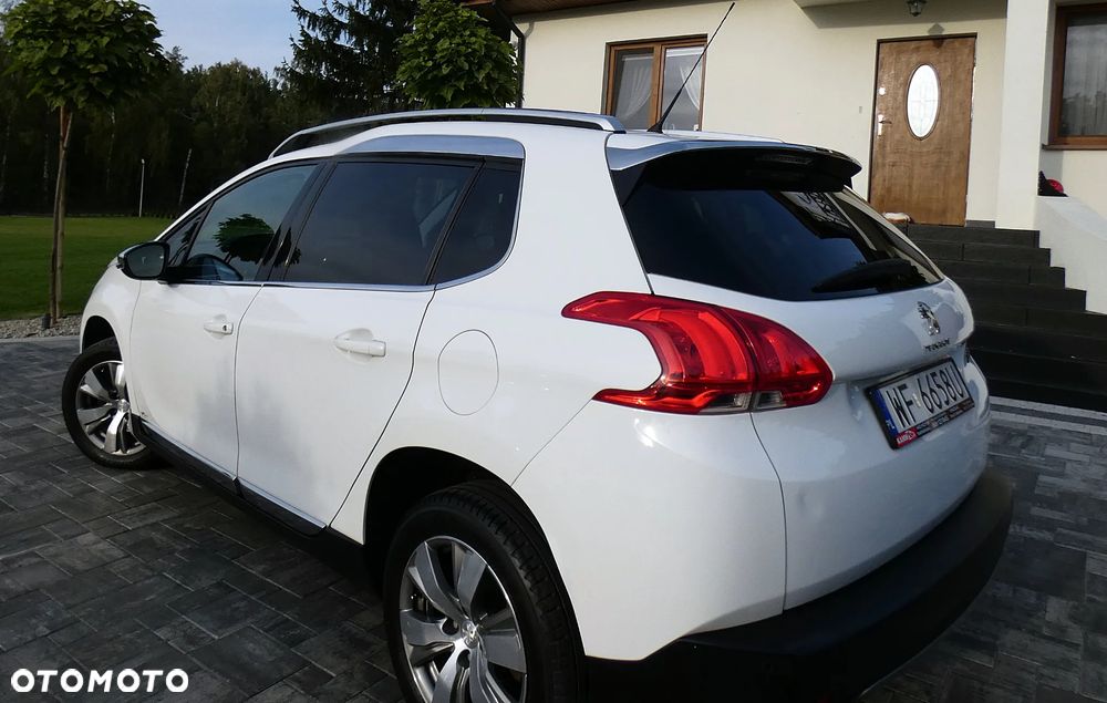 Peugeot 2008 1.6 VTi Style - 23