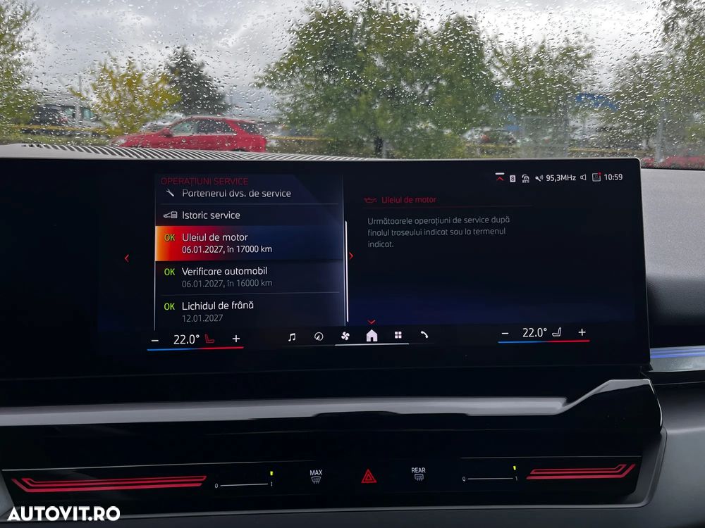 BMW Seria 5 520i AT MHEV - 37