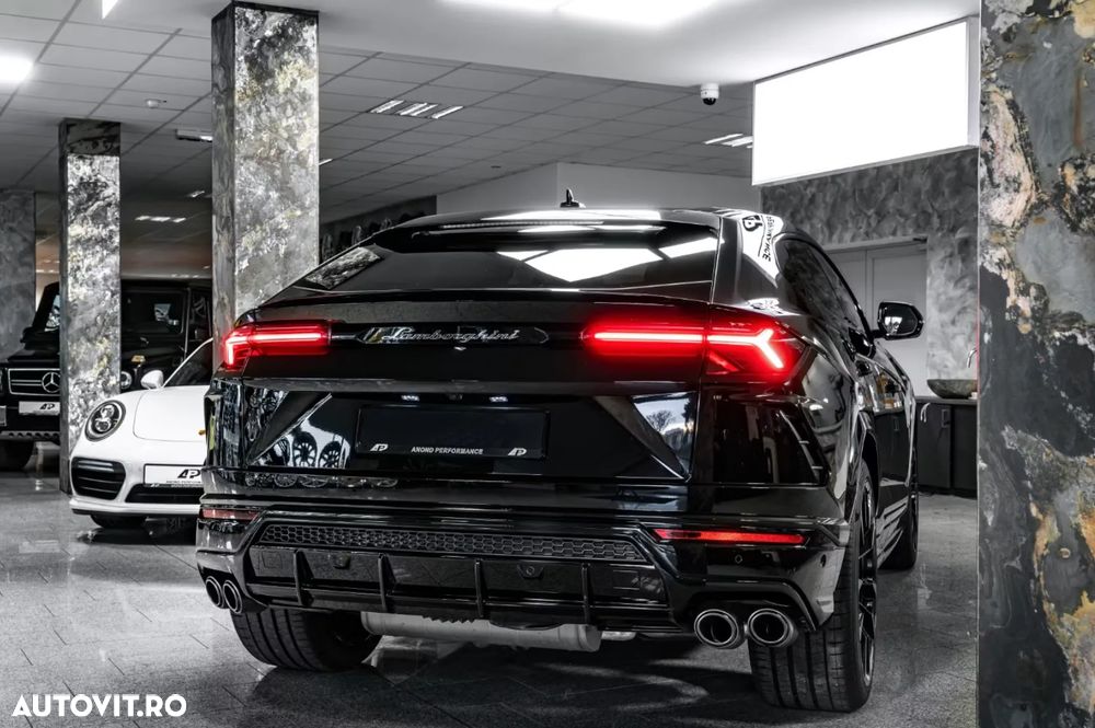 Lamborghini URUS Standard - 4