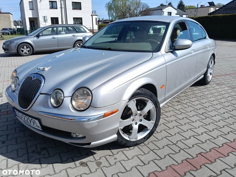 Jaguar S-Type - 8
