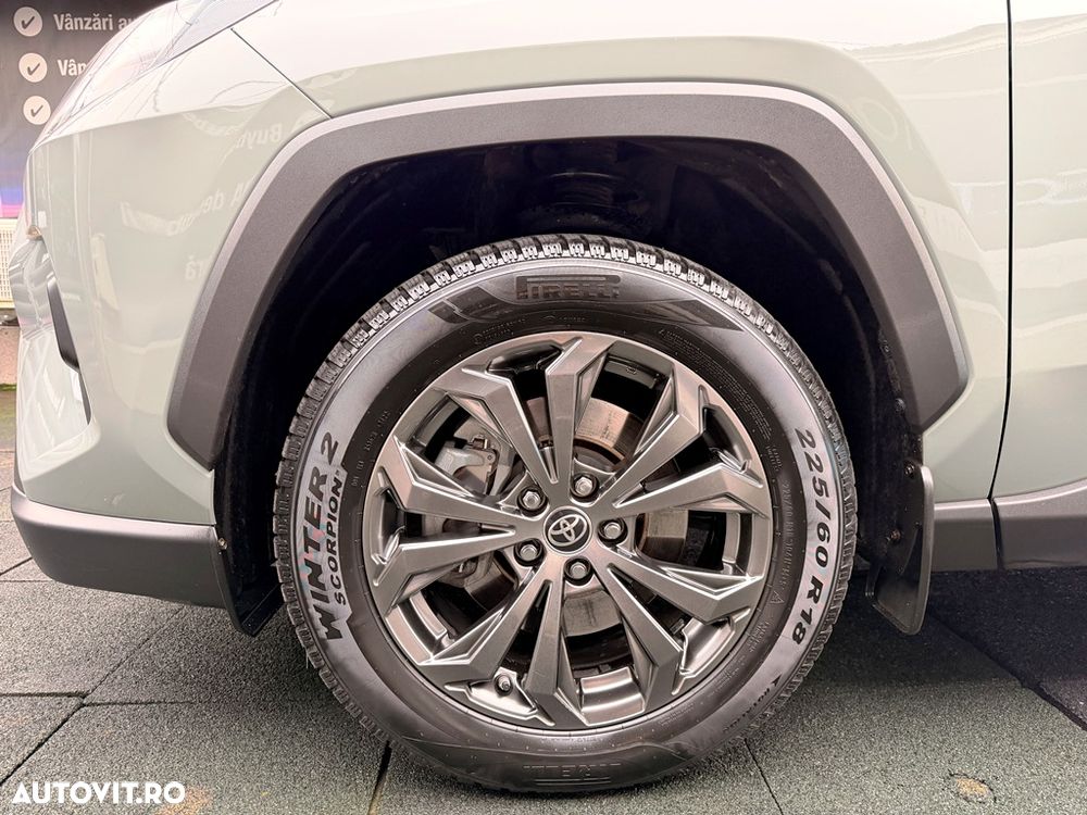 Toyota RAV4 2.5 VVT-iE 4x4 Luxury - 8