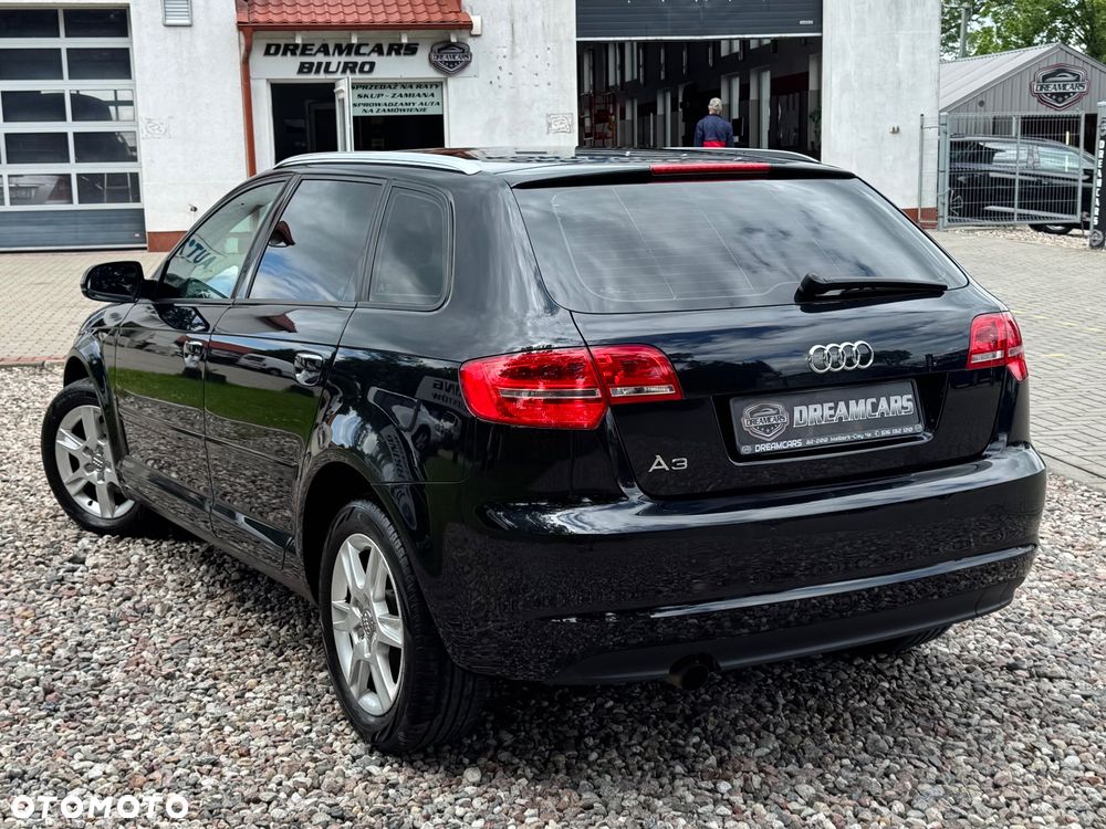 Audi A3 Sportback - 9