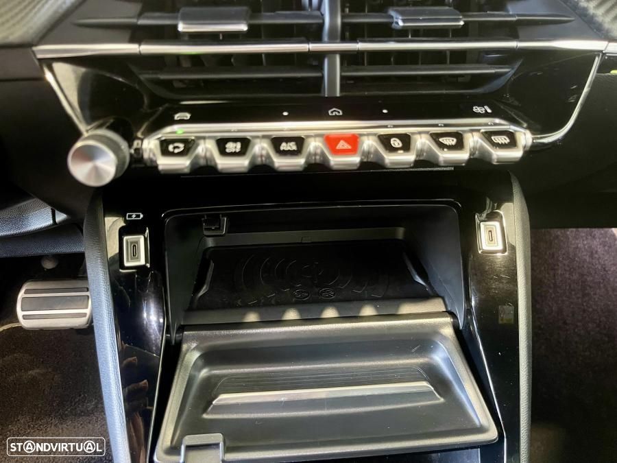 Peugeot 2008 1.2 PureTech GT Pack EAT8 - 16