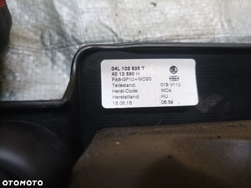 Skoda Octavia III lift 2,0 TDI osłona pokrywa silnika 04L103954T - 4