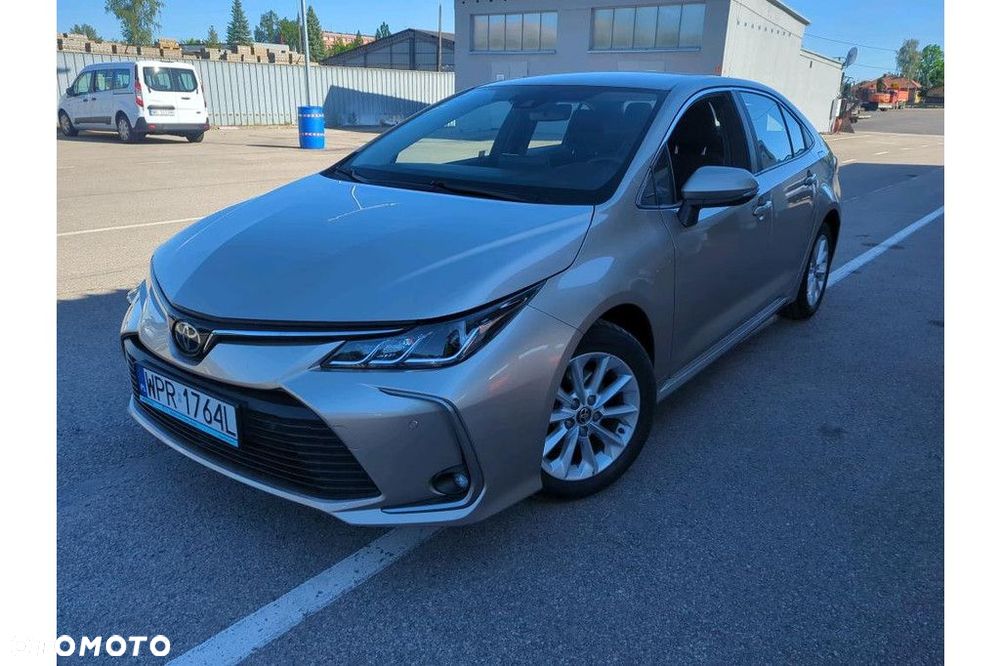 Toyota Corolla - 1