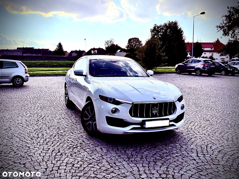 Maserati Levante S Q4 - 1