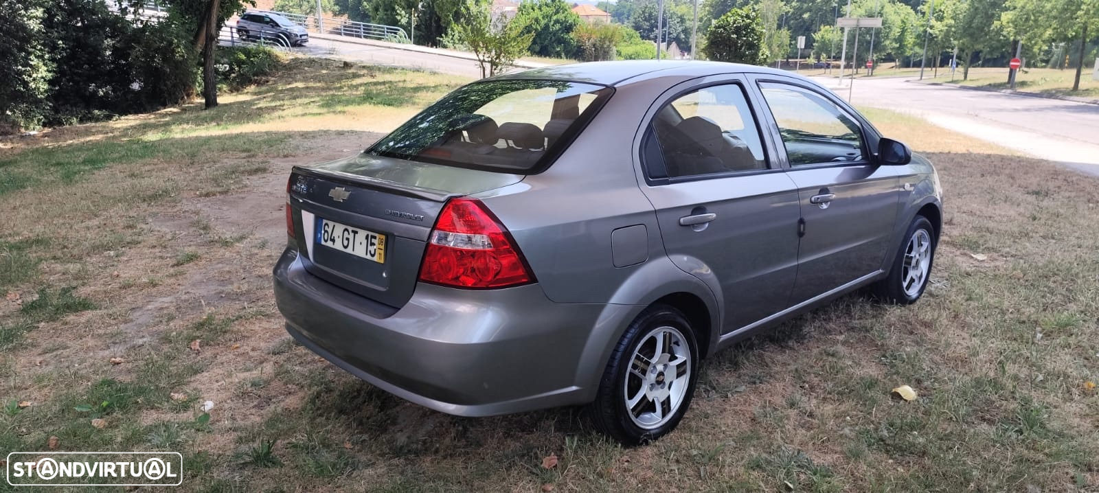 Chevrolet Aveo 1.2 LS - 15
