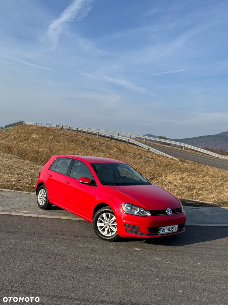 Volkswagen Golf - 1