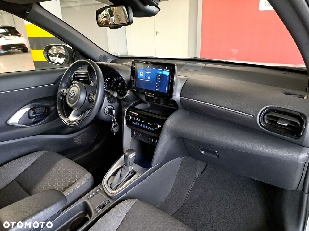 Toyota Yaris Cross Hybrid 1.5 Comfort - 17