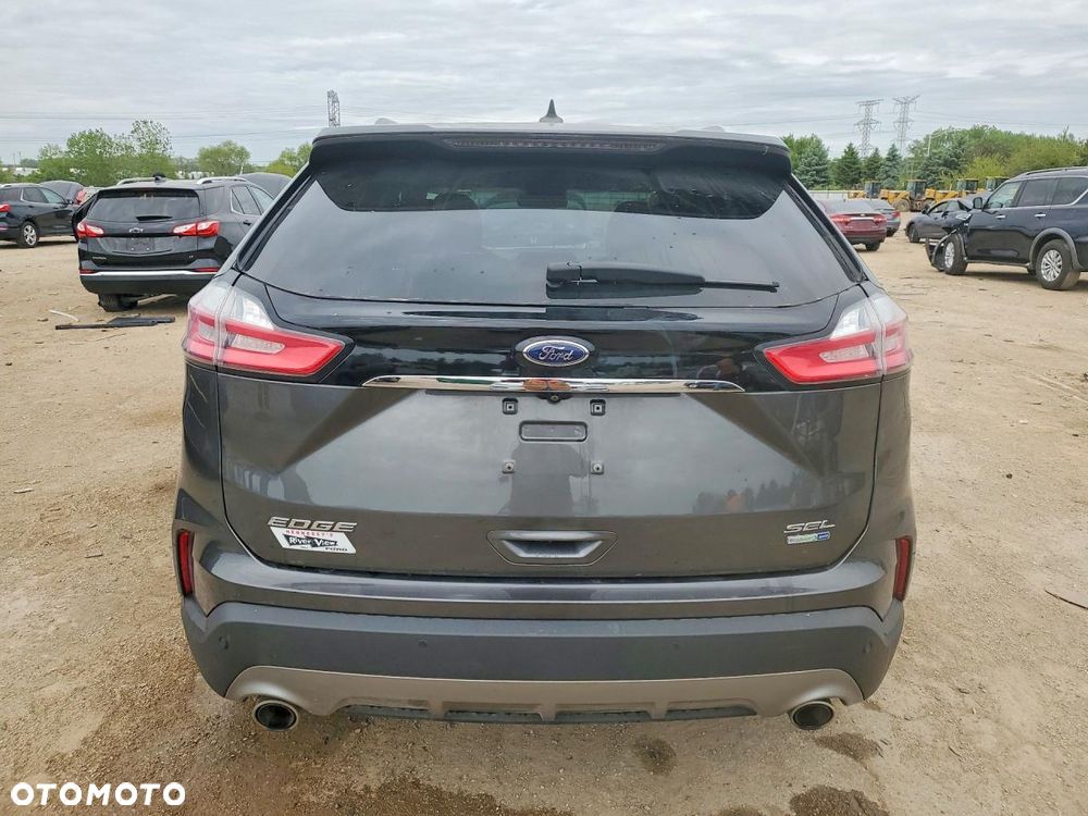 Ford Edge - 6