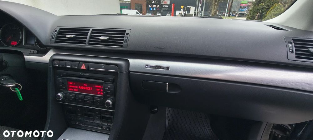 Audi A4 Avant 2.0 T FSI quattro - 17