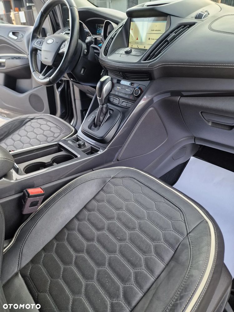 Ford Kuga 2.0 TDCi 4x4 Vignale - 28