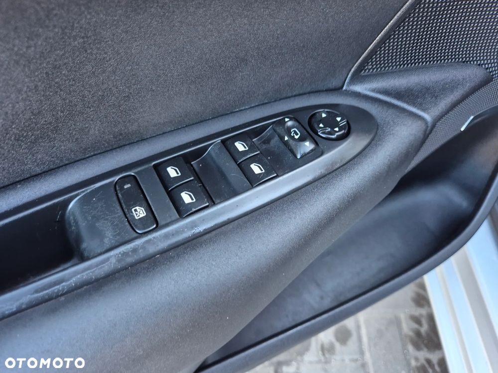 Citroën C4 VTi 120 Attraction - 33