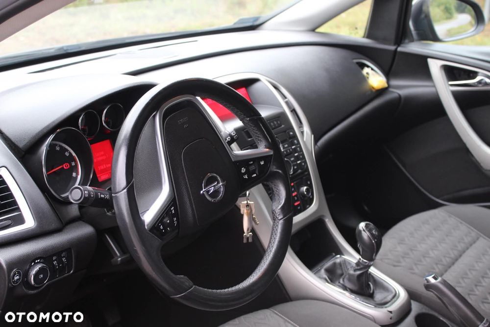 Opel Astra - 9