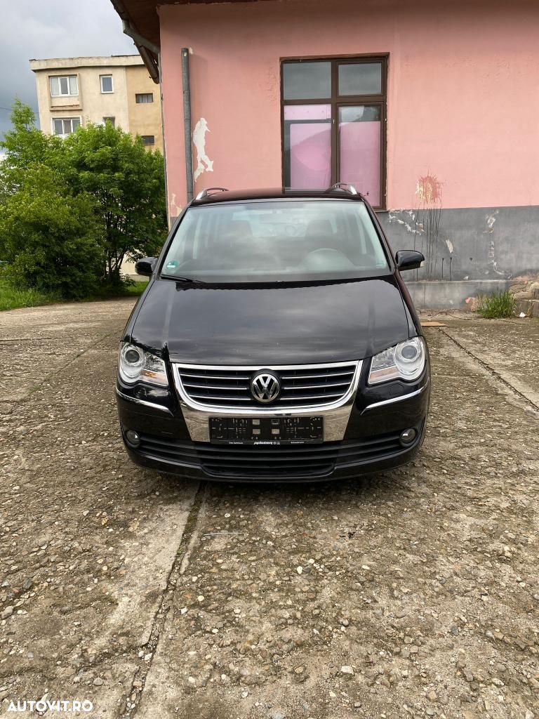 Volkswagen Touran 2.0 TDI DPF Highline - 10