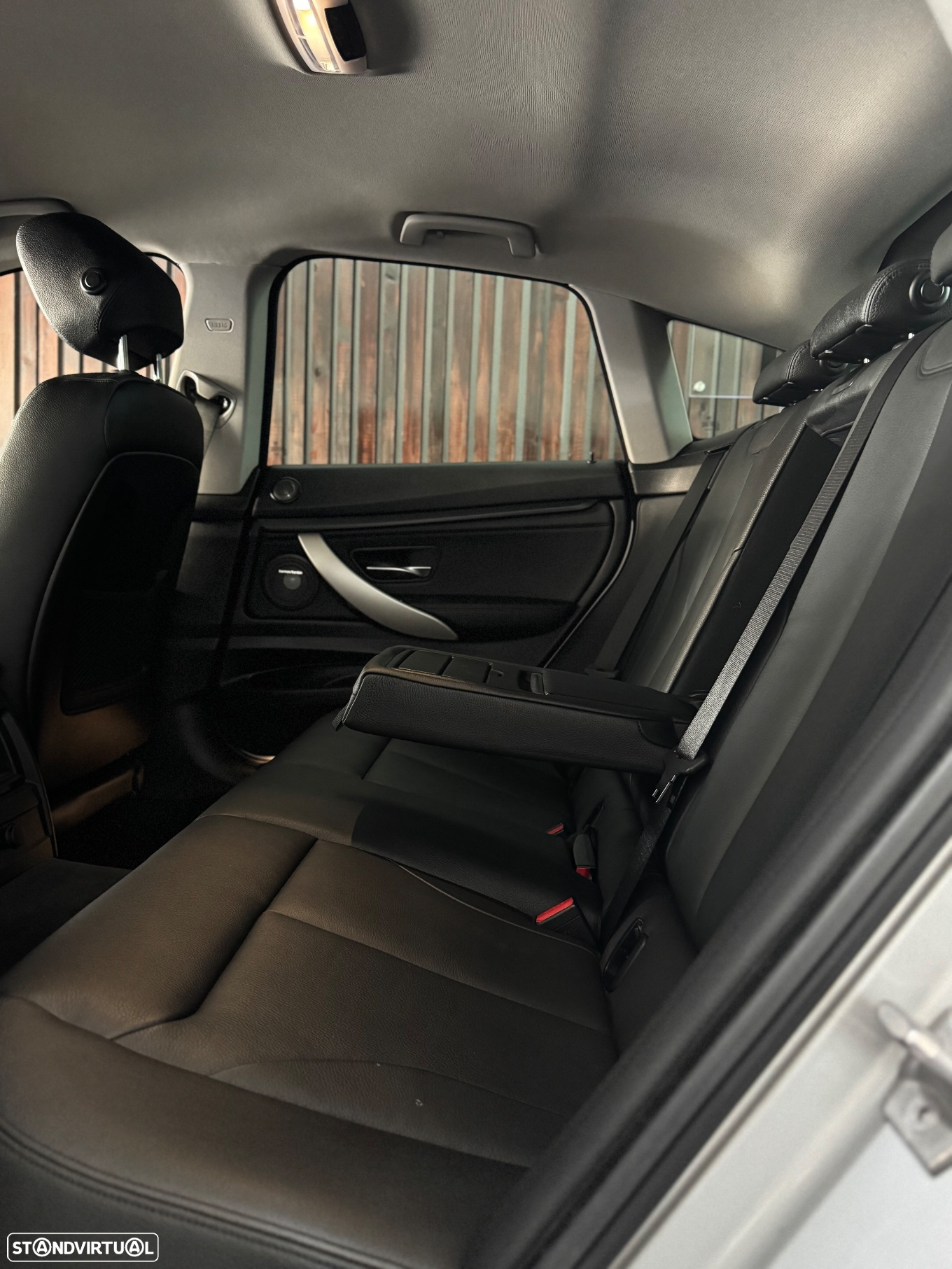 BMW 318 Gran Turismo d Line Luxury - 16