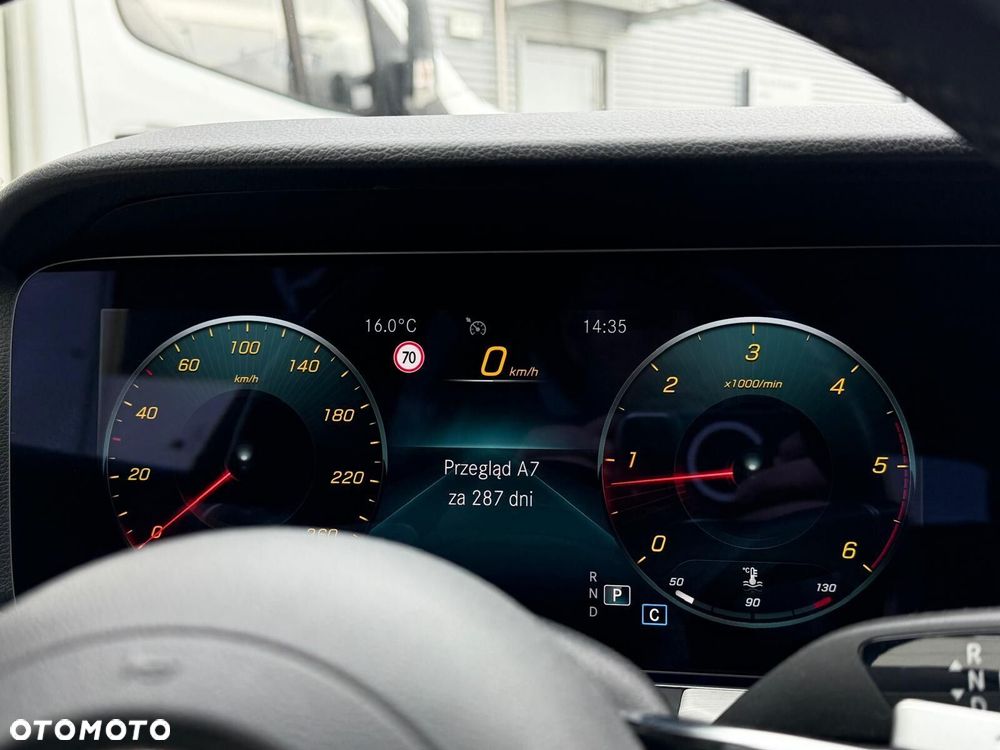 Mercedes-Benz Klasa E 220 d 4-Matic AMG/Avantgarde - 38