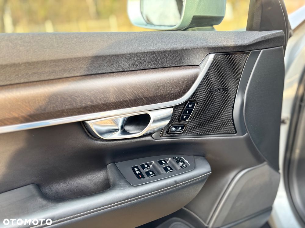 Volvo V90 Cross Country T5 AWD Pro - 24