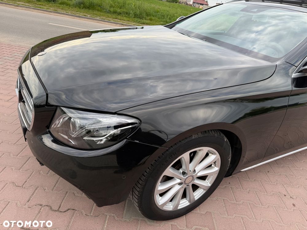 Mercedes-Benz Klasa E 220 d 4Matic 9G-TRONIC Avantgarde - 19