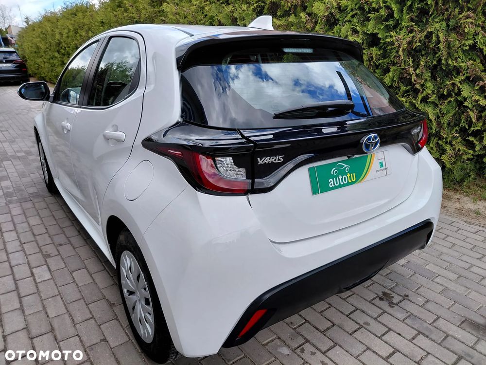 Toyota Yaris - 8