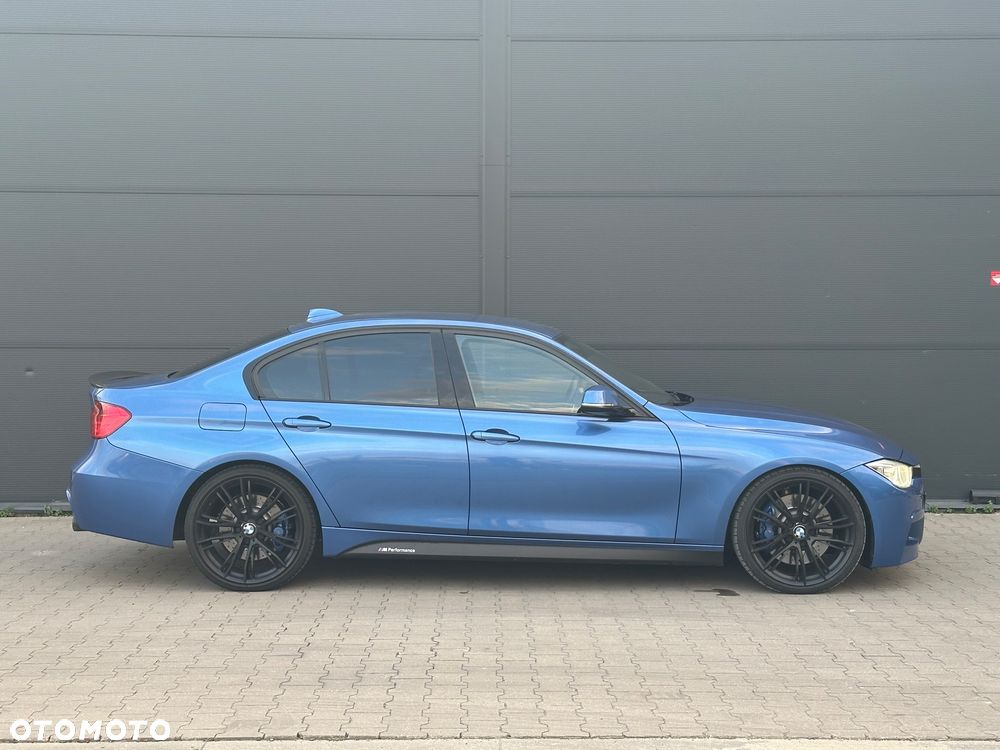 BMW Seria 3 335i xDrive - 6