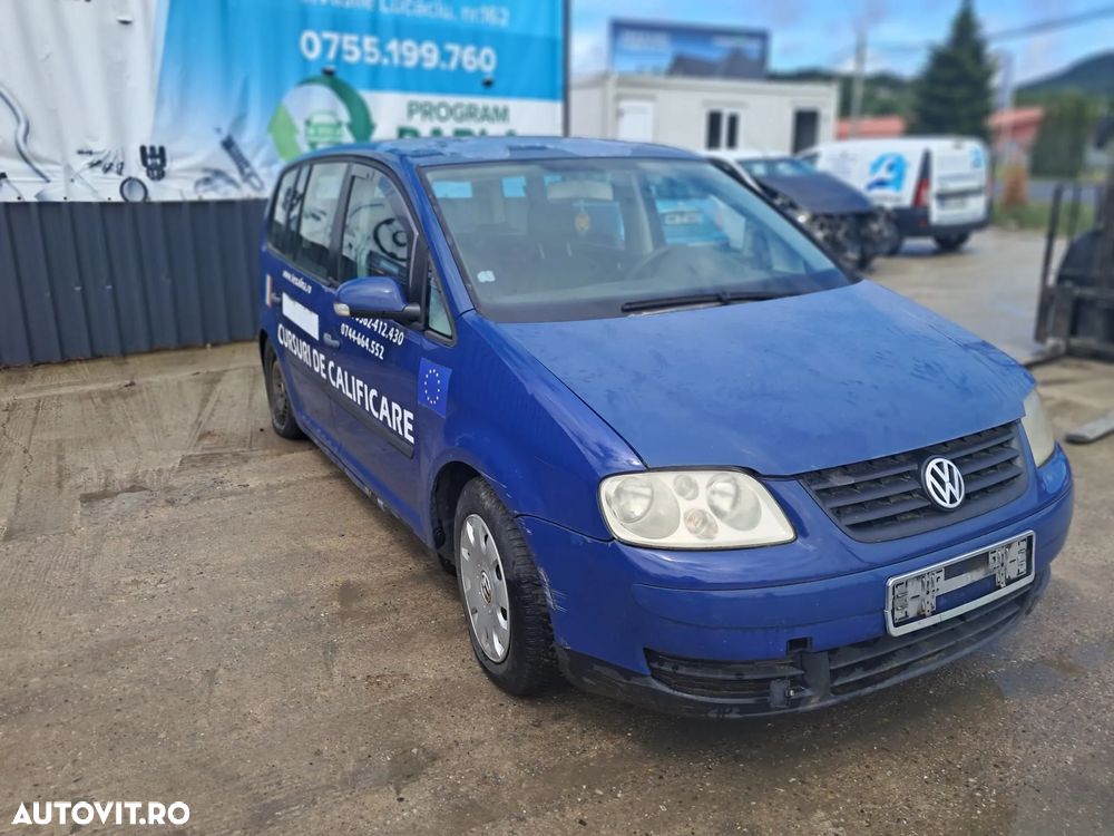 Dezmembrez Volkswagen Touran 2004 MONOVOLUM 1.6 FSI, benzină, COD MOTOR : BAG - 5