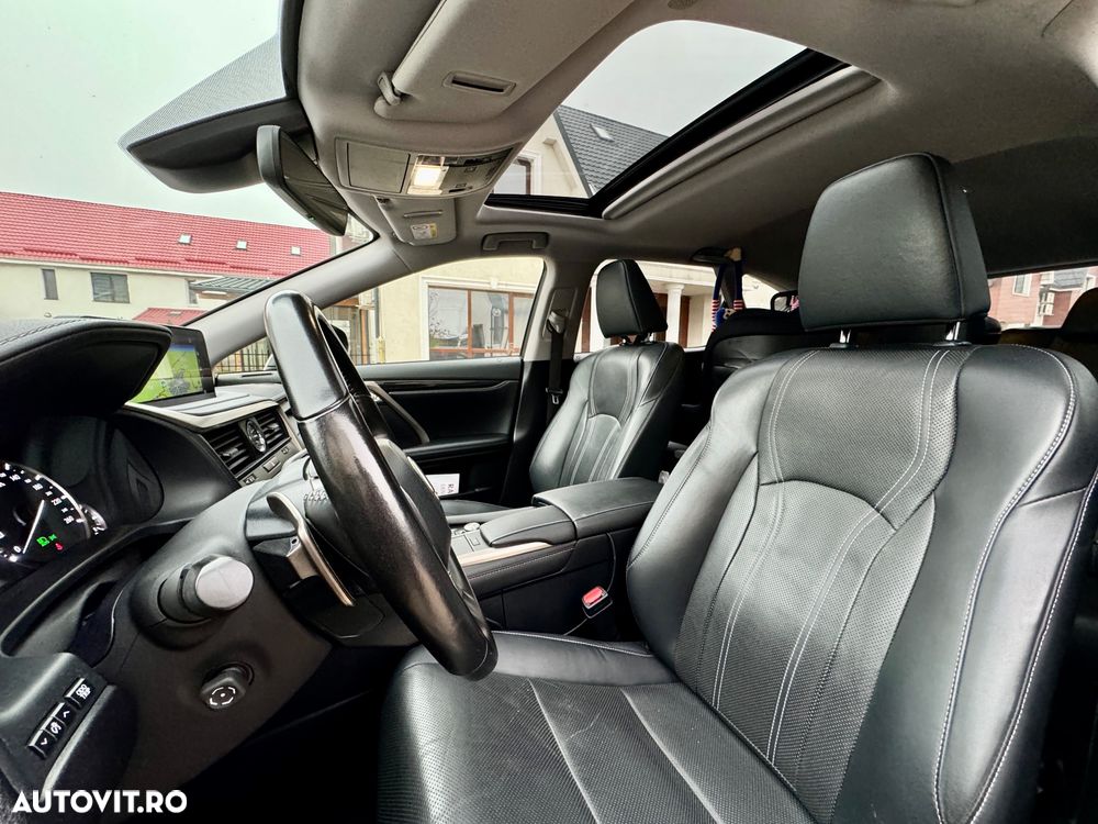 Lexus Seria RX - 9