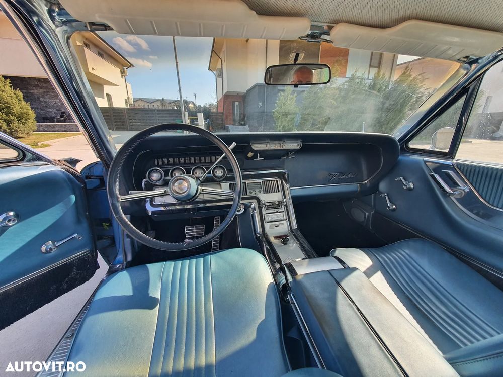 Ford Thunderbird - 7