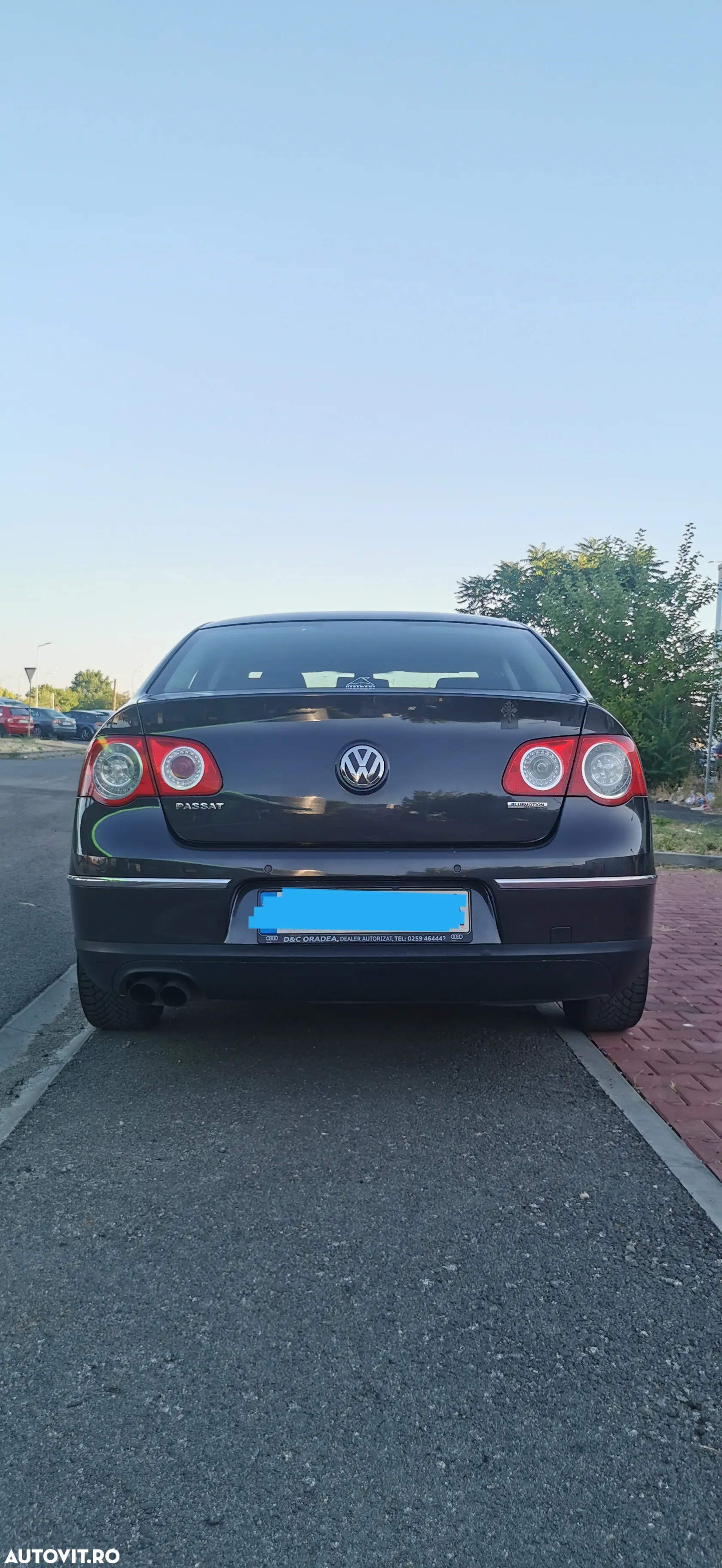 Volkswagen Passat 2.0TDI Comfortline DPF Bluemotion Technology - 3