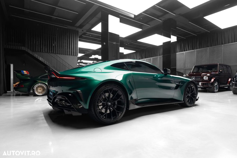Aston Martin V8 Vantage - 12