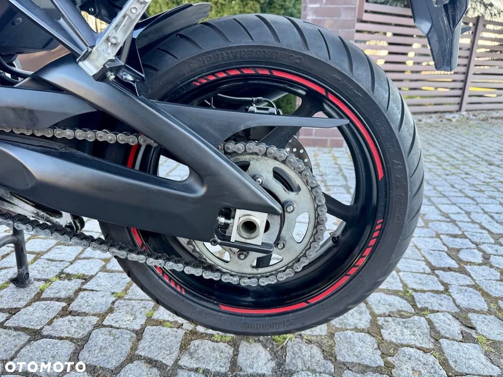 Yamaha FZ - 14
