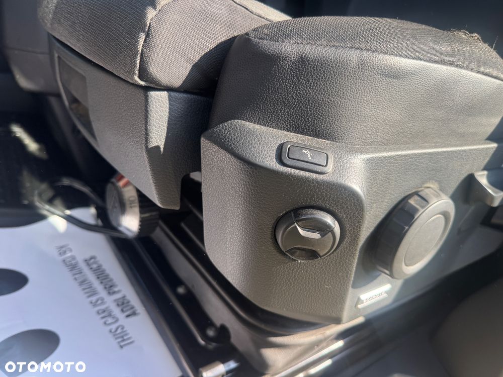 Volkswagen Crafter 2,0 tdi LED, TEMPOMAT , SORTIMO - 12
