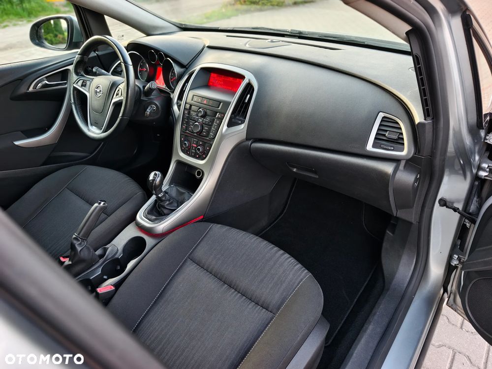 Opel Astra 1.4 ecoFLEX - 17