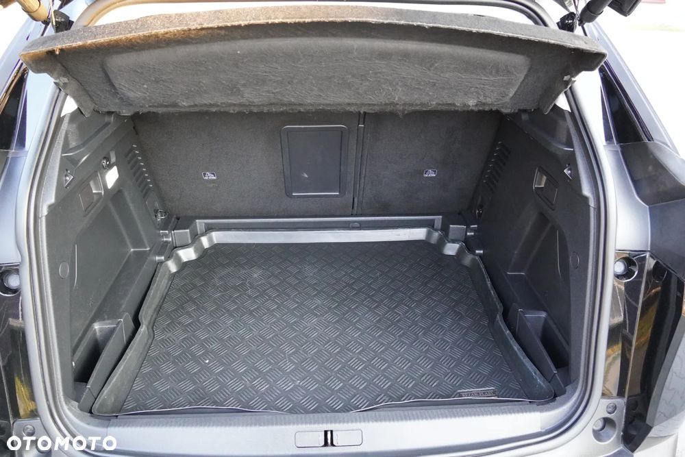 Peugeot 3008 1.2 PureTech Allure Pack S&S - 16