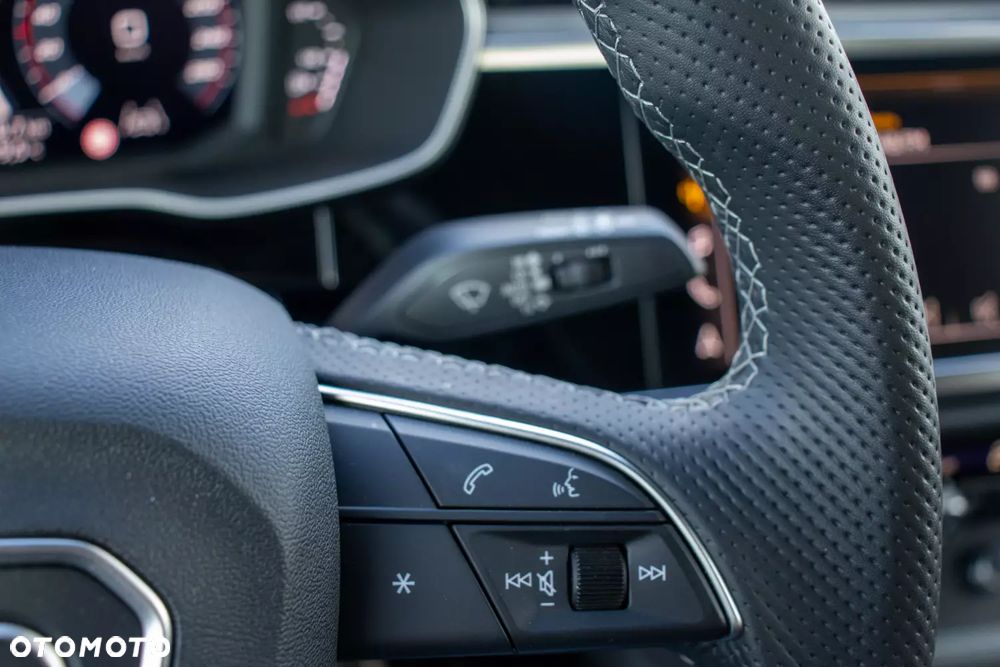 Audi Q3 35 TFSI mHEV S-Line S tronic - 21