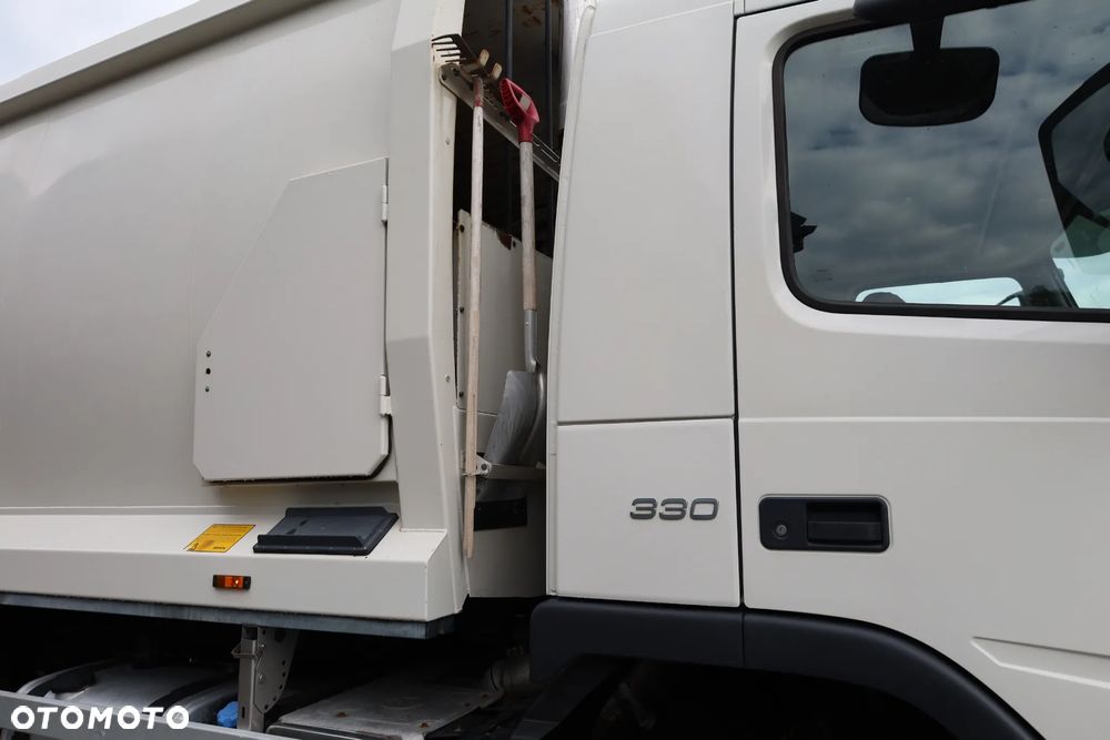 Volvo FM 330 - 26