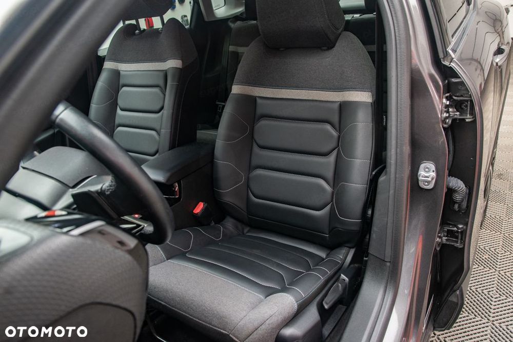 Citroën C4X - 11