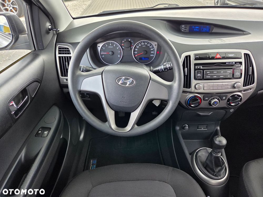 Hyundai i20 1.2 Fifa World Cup Edition - 20