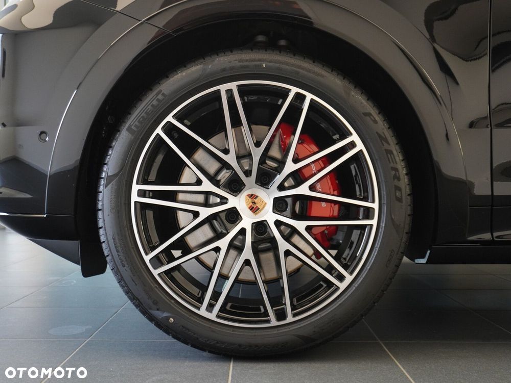 Porsche Cayenne GTS - 11